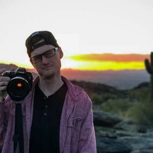 Meet your Posher, Dustin